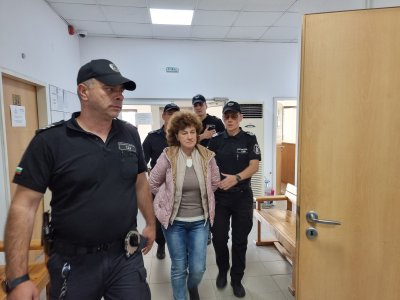 Източване на Здравната каса: Управителката на медицинския център в Асеновград с парична гаранция