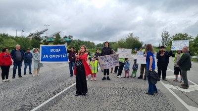 Протестиращи блокираха главния път София - Варна край Омуртаг
