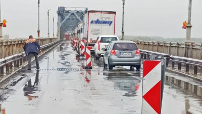 How is the Repair of the Danube Bridge near Ruse Progressing?