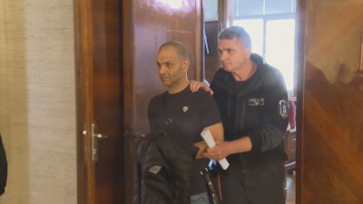След нападение с чук и пистолет: Съдът в Русе остави в ареста мъжа, нападнал жена си