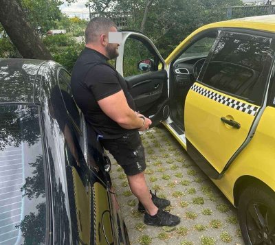 Задържа двама серийни крадци, обирали жилища в Бургас