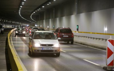 Ограничава се движението в тръбата за София на тунел "Люлин" на магистрала "Струма" тази нощ