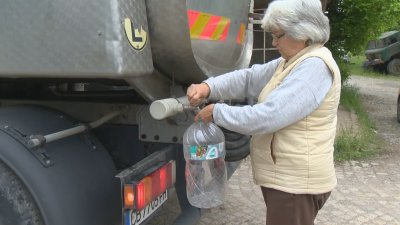 В Перник започна поетапно пускане на водата, шефът на ВиК не може да говори - в отпуск бил