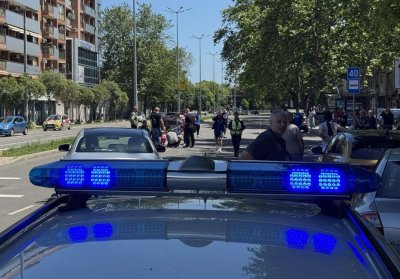 Кола блъсна 11-годишно дете и възрастна жена на оживен булевард в Бургас