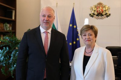 Премиерът Желязков: С приемането на еврото предстои нова страница пред българската икономика