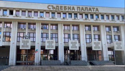 Бургаската адвокатска колегия обяви ефективен протест