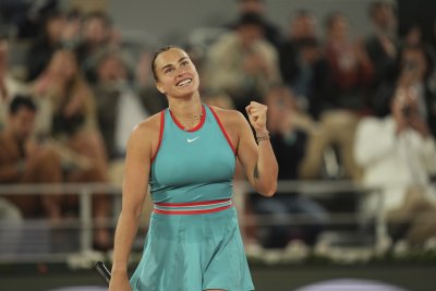 Арина Сабаленка се класира на финал на "Ролан Гарос" след успех над Ига Швьонтек