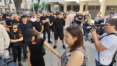 Шефът на Второ РУ във Варна и полицаите, задържали Явор Георгиев, са отстранени