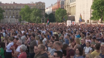 15 000 души протестираха в Будапеща срещу управлението на Орбан