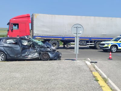 Три жени пострадаха при тежка катастрофа край разклона за ямболското село Чарган