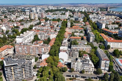 Отново сигнали за неприятни миризми в Бургас