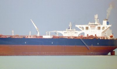 Инцидент с кораб край бреговете на ОАЕ, на борда има български моряк