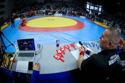 Световното по борба за юноши и девойки бе преместено в Самоков