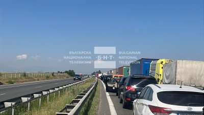 Massive Traffic Jam at Entrance to Sofia from Hemus Motorway Due to Accident