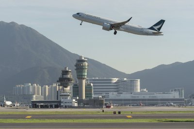 Самолет "Боинг 787-8" на "Еър Индия" се върна в Хонконг след технически проблем по време на полет
