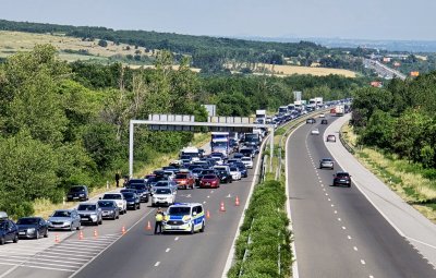 Натоварен трафик и ремонти по АМ "Тракия"