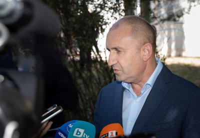 Президентът призова да не допуснем България да бъде въвлечена в конфликтите, които ескалират