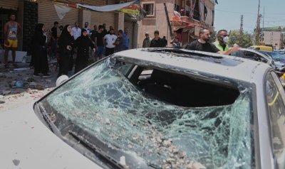 Трима души в Ливан са загинали след израелски удари, съобщиха местните власти
