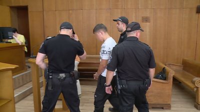 След катастрофата в село Кръстава: Пуснаха от ареста 18-годишния шофьор, убил 12-годишното момче