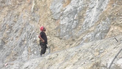 БГ стандарти: Защо един път се ремонтира 6 години?