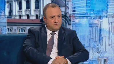 Предстои откриване на нови 17 км от магистрала "Хемус", обяви регионалният министър