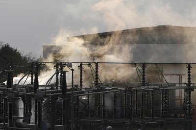 Пожарът, причинил спирането на работата на летище Хийтроу, е заради повреда в електрическа подстанция