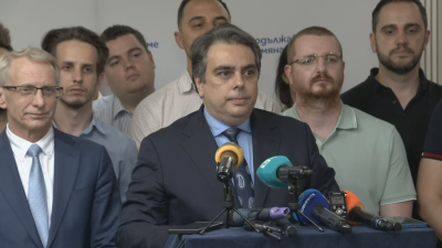 Assen Vassilev Remains the Only Leader of "We Continue the Change" until September