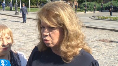 Илияна Йотова: Правителство ще има, докато каже господин Пеевски