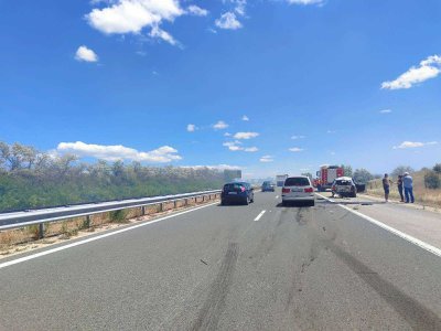 Two Lanes of Hemus Motorway Temporarily Closed Near km 360 Due to Car Fire and Smoke