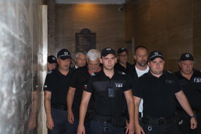 Заместник-кметовете на Благомир Коцев заявиха, че атаките срещу него са показни