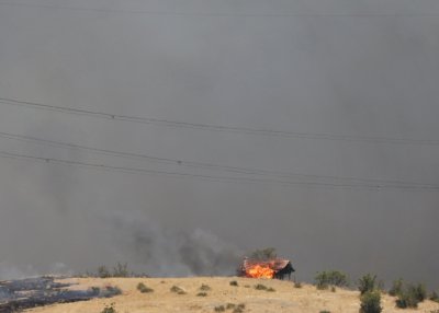 30 Houses and 5 Vehicles Burned Down in Wildfire in Villa Area near Burgas