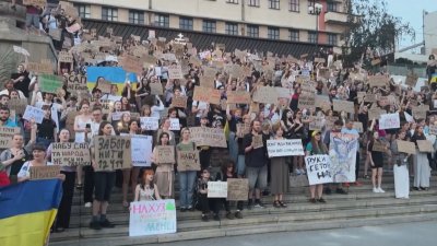 Втора нощ на антиправителствени протести в Украйна