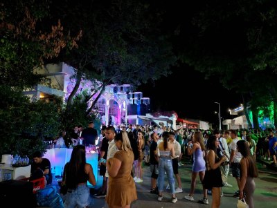 Police in Varna Fined Parents of Nearly 50 Unaccompanied Minors after 10 p.m.