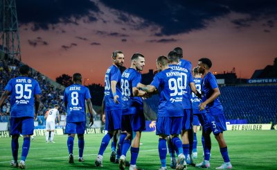 Левски потегли с голово шоу в Първа лига