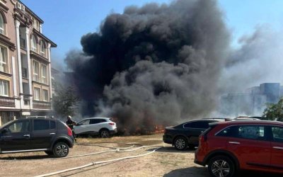 Продължава разследването на големия пожар в Свети Влас, който изпепели над 20 автомобила