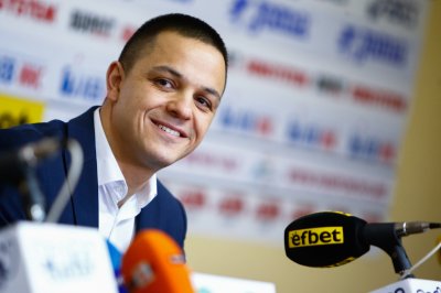 Цанко Цанков надскочи себе си и преплува Северния канал