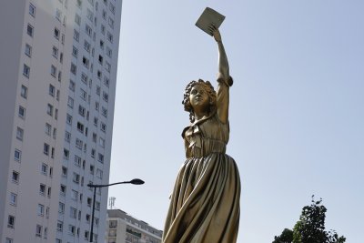 Париж отбеляза годишнина от домакинството си на Летните олимпийски игри