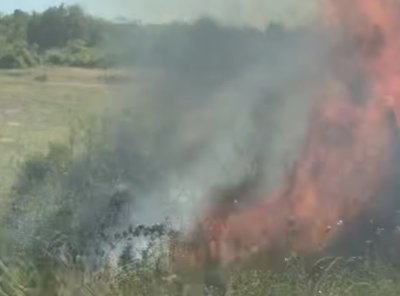 Пожар затвори главния път София - Варна край Ново село