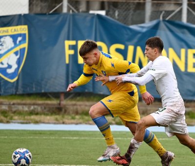 Българският полузащитник Стелиян Стоянов продължава кариерата си в Наполи