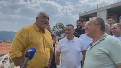 Борисов: Пак ще ми се подиграват там разни, че хвърляме пари от джипките