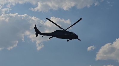 Хеликоптерът от Чехия приключи с гасенето за днес