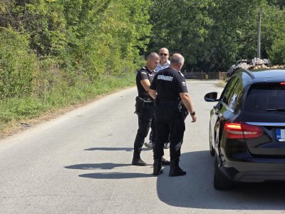 Организират жителите на Плоски поетапно да се върнат в домовете си за кратко