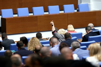 Транспортната комисия в парламента ще гласува на второ четене промени при пощенските услуги и жп транспорта