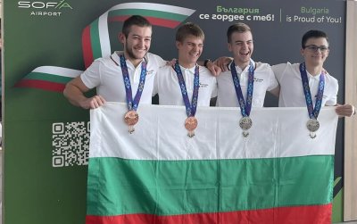 С 4 международни медала се завърнаха биолози от НПМГ "Акад. Любомир Чакалов"