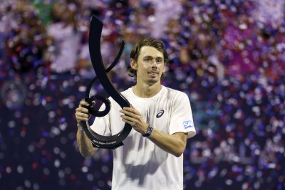 Де Минор триумфира с 10-ата си титла от ATP след тричасов трилър
