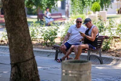 Започва изплащането на пенсиите за август