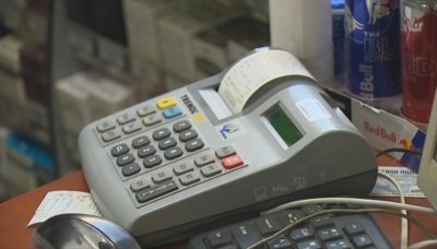  Бизнесът трябва да нагласи касовите апарати да работят и с евро, и с левове
