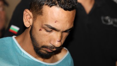 "Желая помилване": Постоянен арест за Виктор Илиев, който се вряза с кола в автобус и уби човек