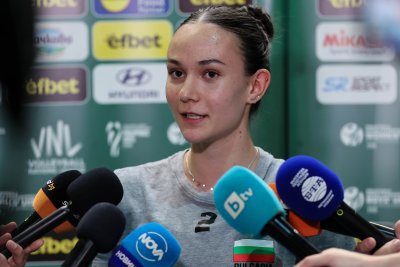 Виктория Нинова: Голяма отговорност е да защитаваш българския флаг