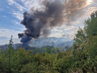 18 постройки изгоряха при голям пожар край Стара Загора